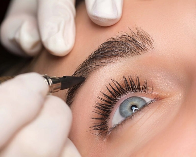 comment enlever un microblading naturellement